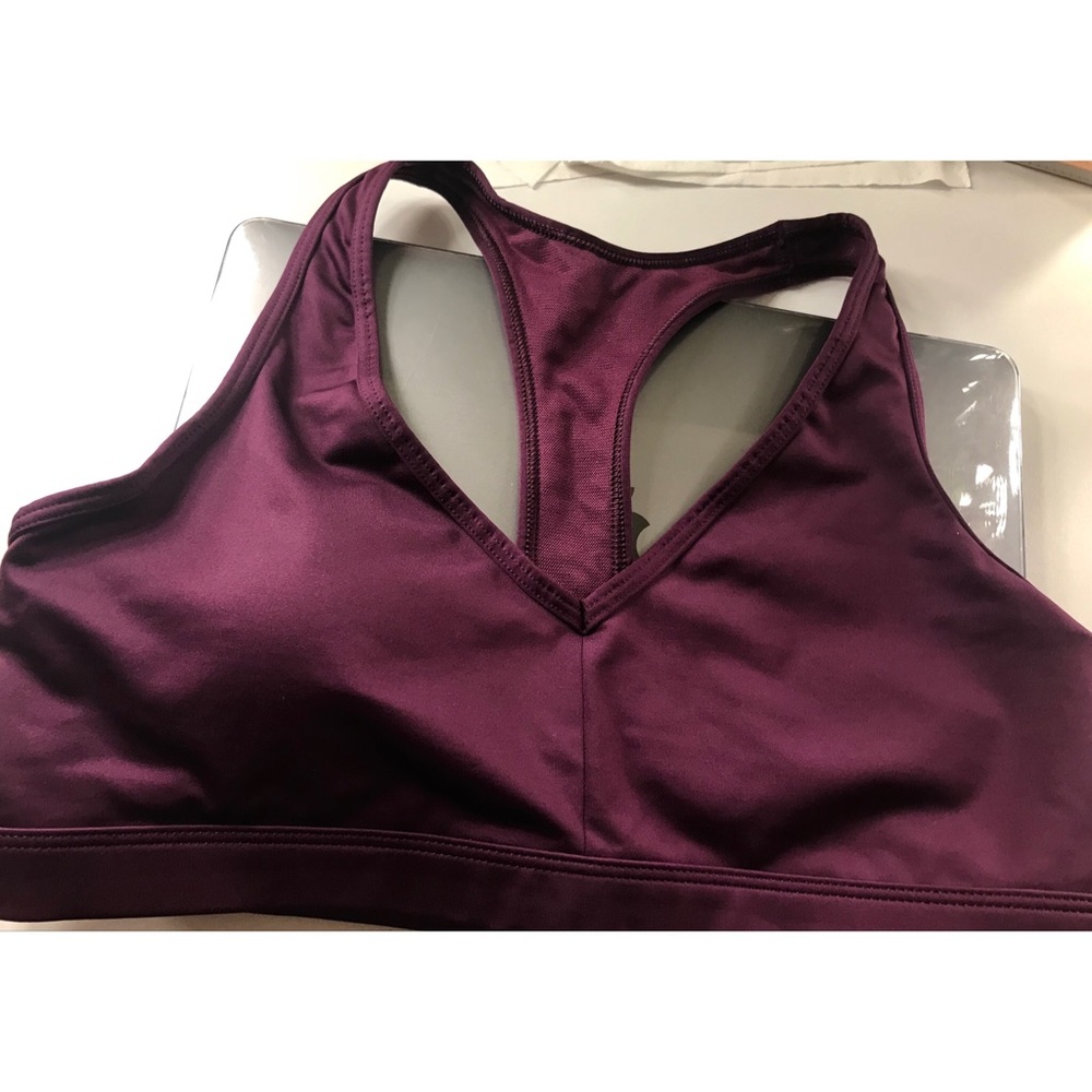 VS padded sports bra